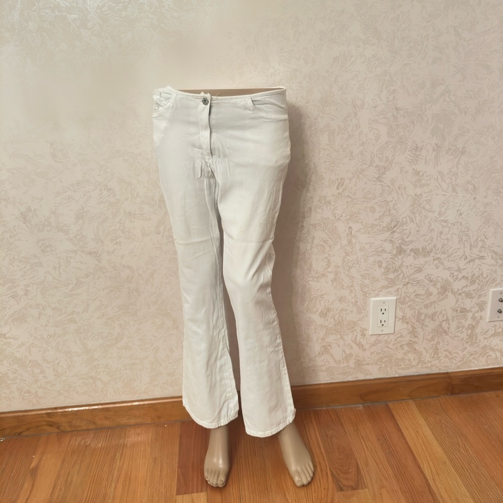 Elegant White Flare Jeans for Women